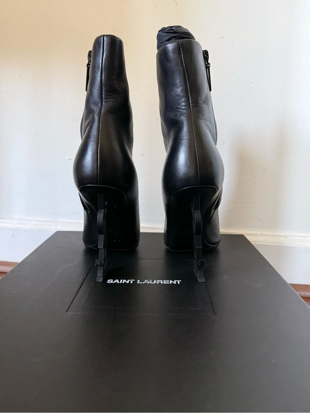 Saint Laurent Opyum 110 YSL Logo Heel Boots Black Leather 37.5 - Picture 8 of 13
